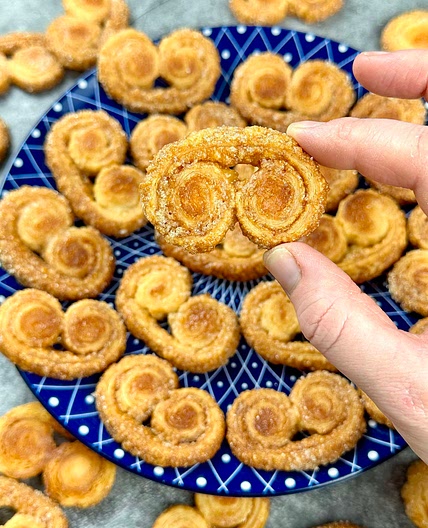 2 Ingredient Cookies ( Palmiers) 