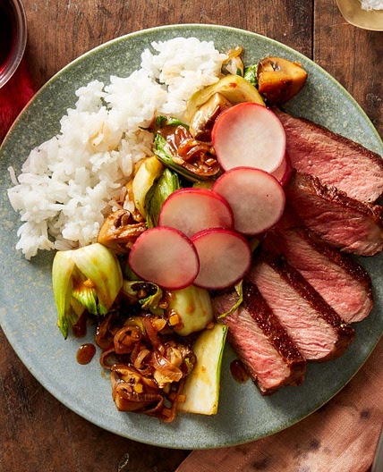 Top Chef Seared Grassfed Steaks with Sweet Chili-Glazed Vegetables
