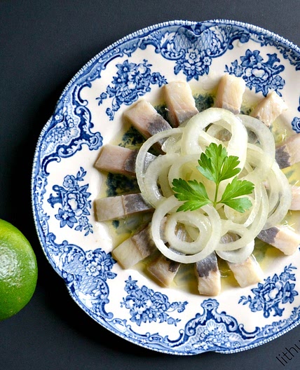 Herring with Onions, Oil and Lemon Juice/Silkė su svogūnais, ali