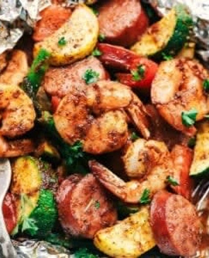 Cajun Shrimp and Sausage Vegetable Foil Packets