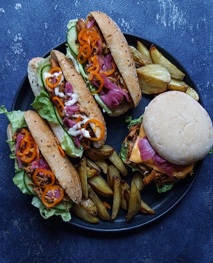Pulled chicken i öl med chipolte i slowcookern