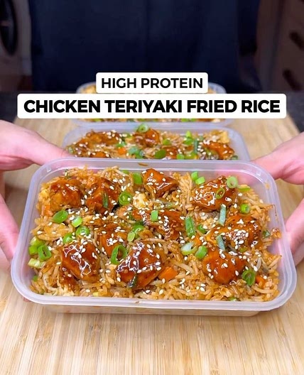 TASTIEST High Protein Chicken Teriyaki Fried Rice! Only 527 Calo