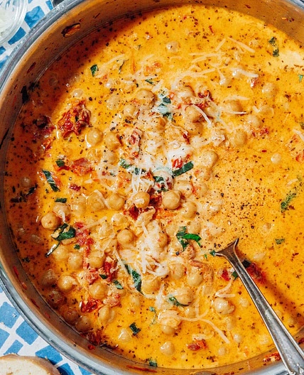 Marry Me Chickpeas (With Creamy Tuscan Sauce)