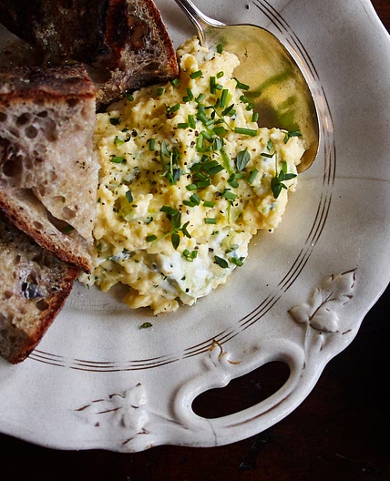 Scrambled Eggs with Cream Cheese