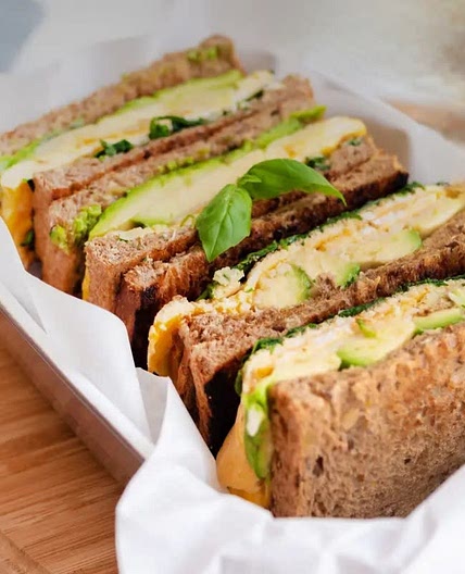 Avocado-Käse-Sandwich