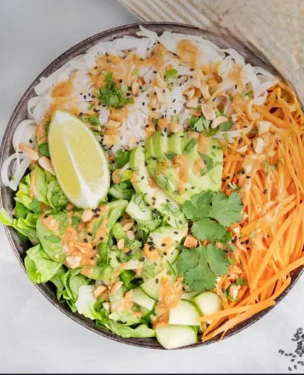 Sommerrollen-Bowl