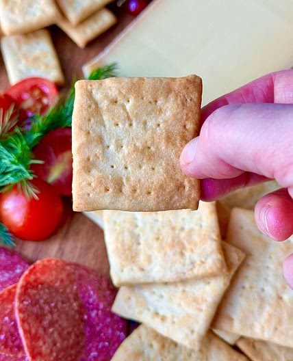 Cream Crackers 