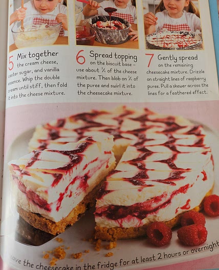 Raspberry ripple cheesecake