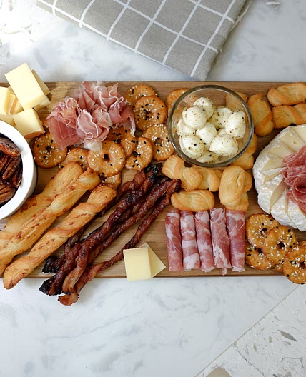 No-Fuss Charcuterie Board