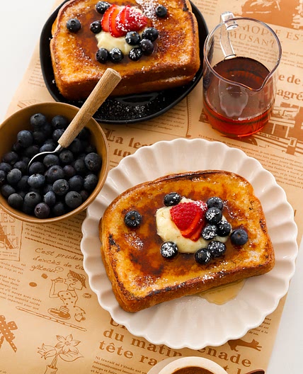 Creme Brulee Stuffed French Toast