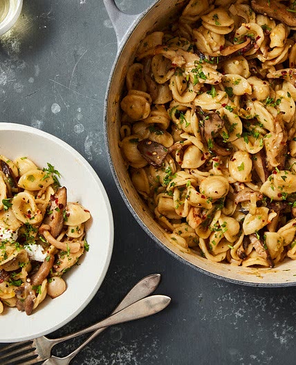 One pot mushroom and leak pasta