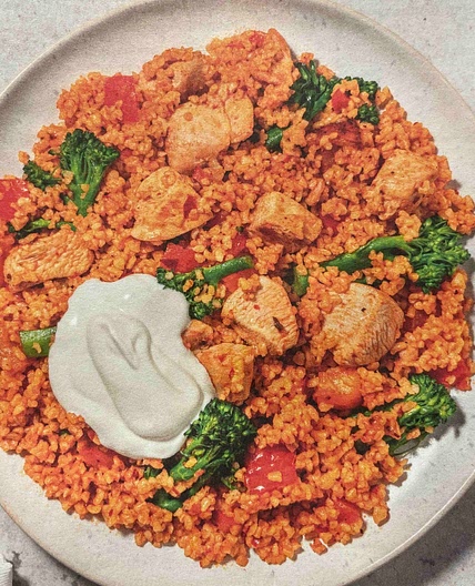 Spiced chicken and pepper bulgur