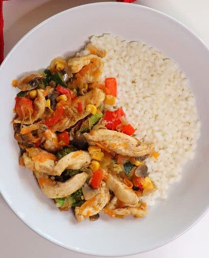 Quick and easy chicken breast with veggies