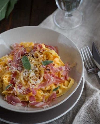 Pâtes à la courge et pancetta - Cuisine Addict