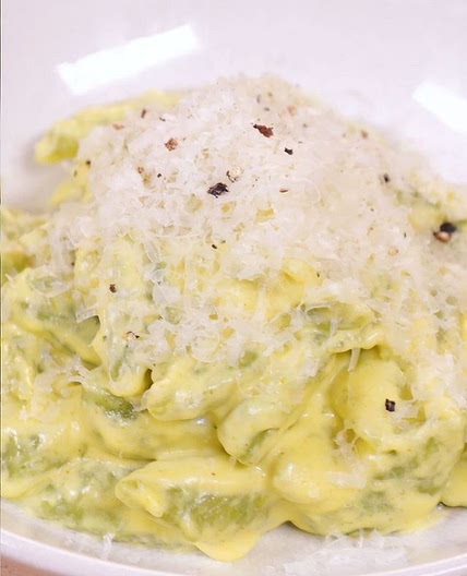 Gnocchis au brocoli et crème de parmesan
