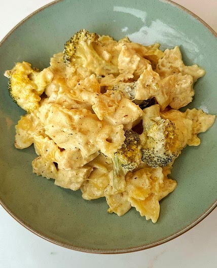 Creamy Chicken and Broccoli Pasta Bake