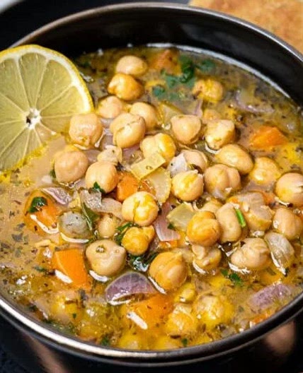 Greek Chickpea Soup With Lemon