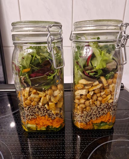 Salat im Glas