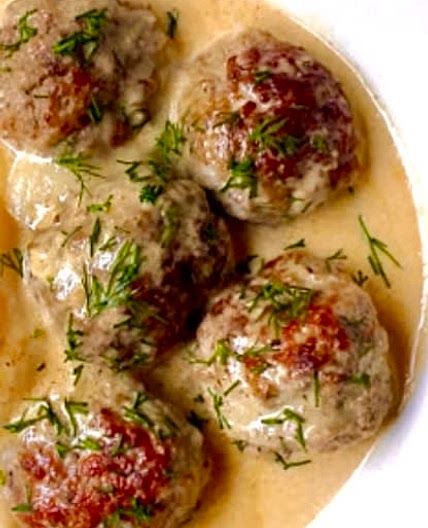 Kafta (Meatballs) In Lemon Sauce.  (كفتة بصلصة الليمون الحامض)