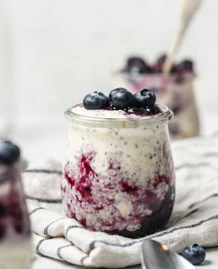 Blueberry Cheesecake Overnight Oats