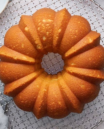 Vanilla Bundt Cake