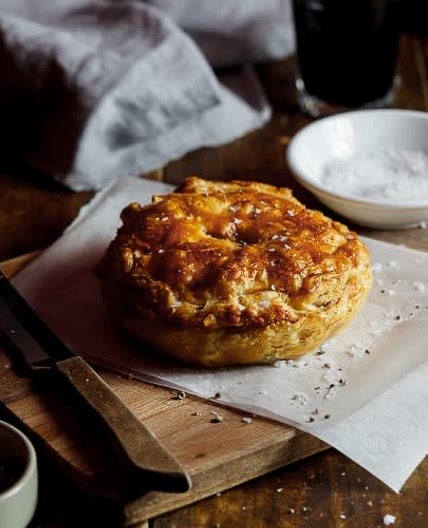 Pepper steak pie