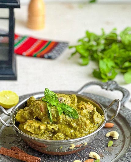 Hyderabadi green chicken curry💚✨