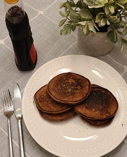 Chocolate Banana Pancakes
