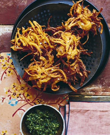 Onion Pakora + Mint Coriander Chutney + pairings