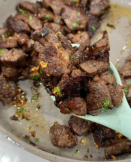 Garlic butter steak bites
