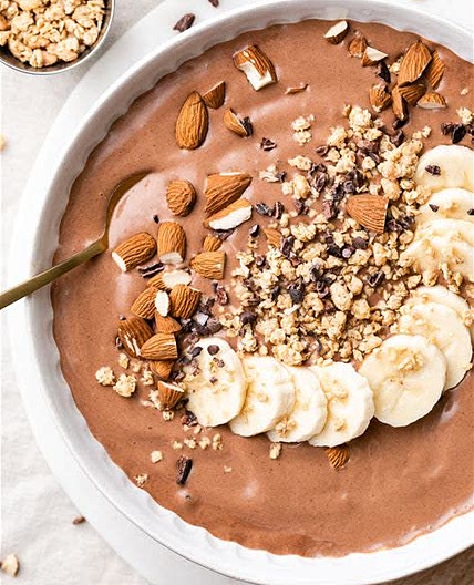 Banana and Almond Butter Smoothie Bowl