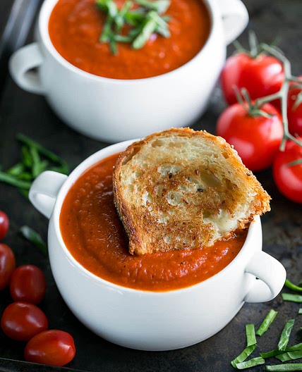 Instant Pot Tomato Soup