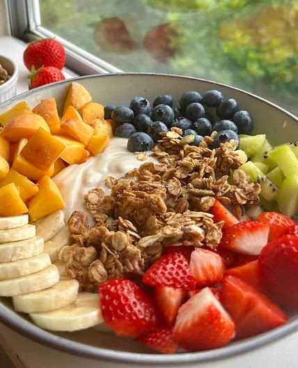 Homemade Crunchy Granola (Oil-Free)