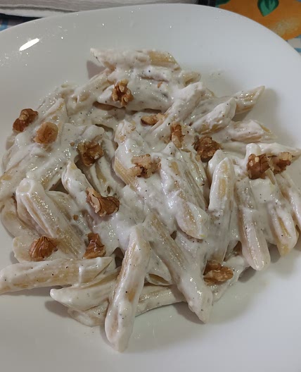 pasta ricotta, limone e noci
