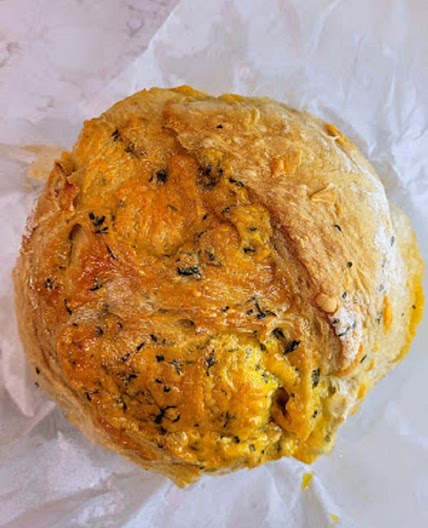 No Knead Cheesy Bread