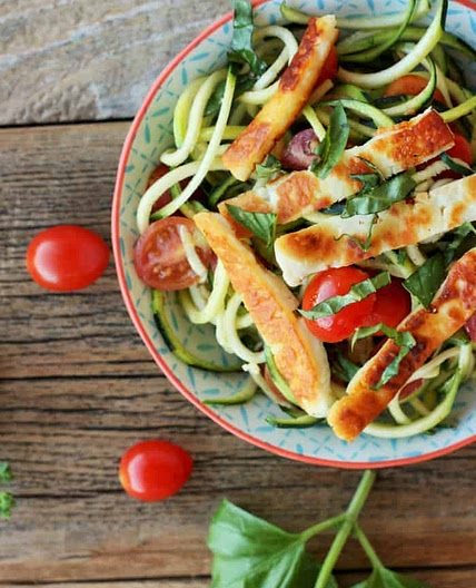 Fried Halloumi With Bruschetta Zoodles