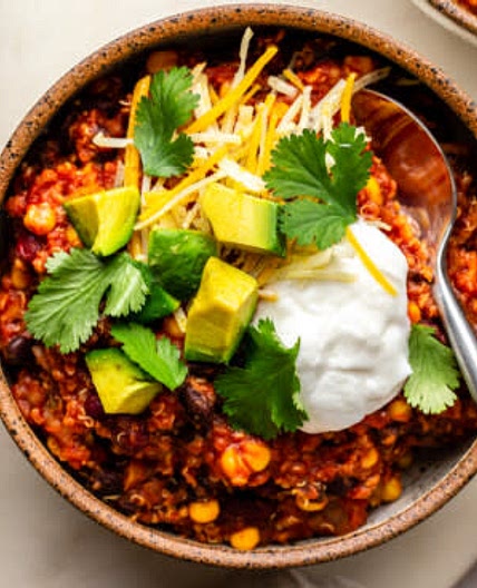 Slow Cooker Vegan Bean & Quinoa Chili