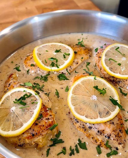 CREAMY LEMON PEPPER CHICKEN (DAIRY-FREE)✨ tender chicken breasts