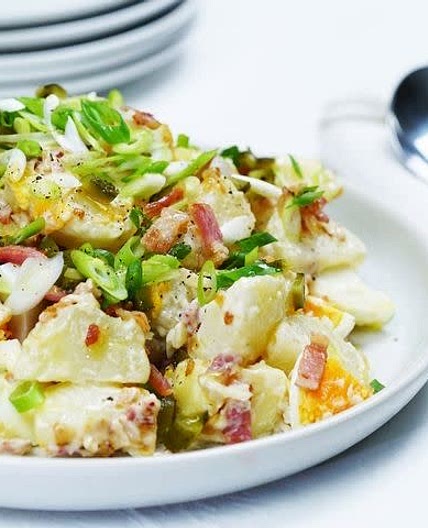 Classic potato salad 