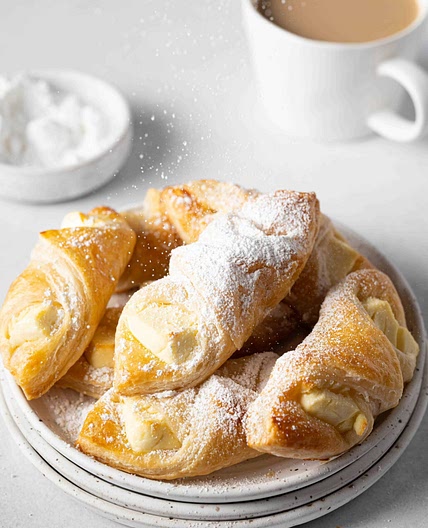Authentic Puerto Rican Quesitos (in 30 minutes!)