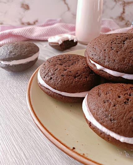 Chocolate Strawberry Whoopie Pies