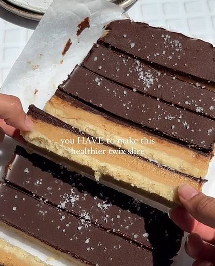 Healthier Twix Slice ✨
