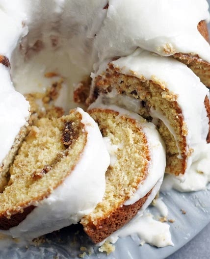Cinnamon Roll Cake