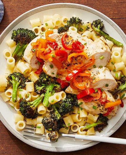 Italian-Style Chicken & Peppers with Ditali Pasta & Broccoli
