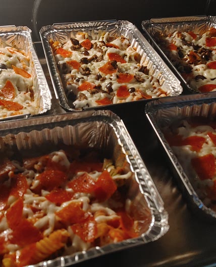 Pasta Pan Pizzas