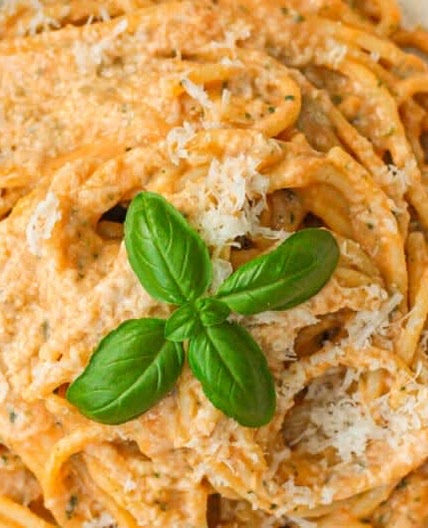 Roasted Tomato and Garlic Ricotta Pasta