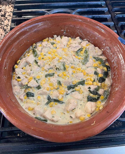 POLLO Y RAJAS EN CREMA
