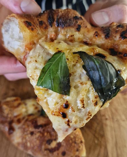 Easy Cheese and Tomato Pizza 🍕