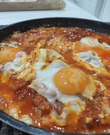 Huevos al Purgatorio con Chistorra