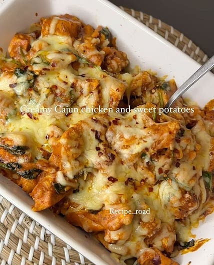 Creamy Cajun chicken and sweet potatoes 🥘🍠